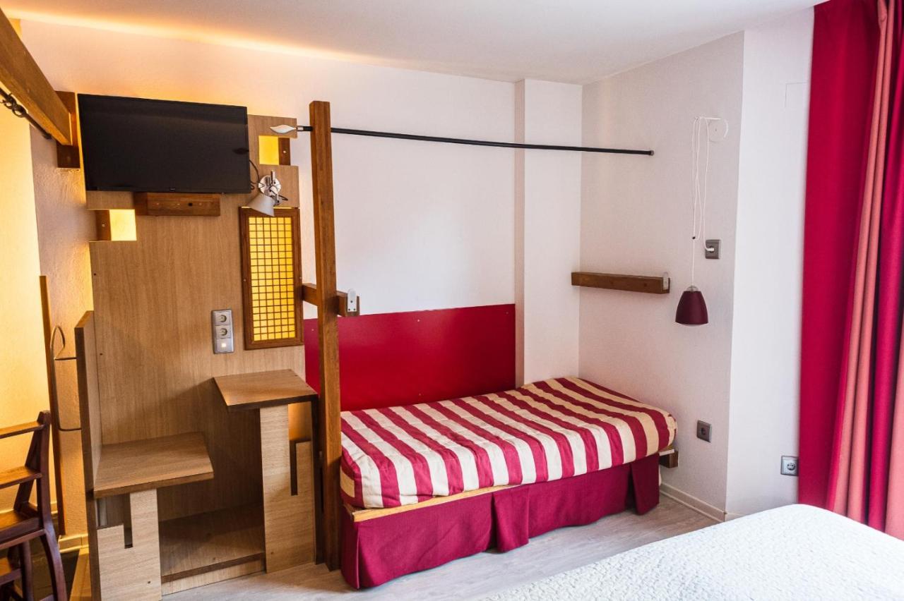 Hotel Castillo Del Alba Pola de Somiedo Ngoại thất bức ảnh