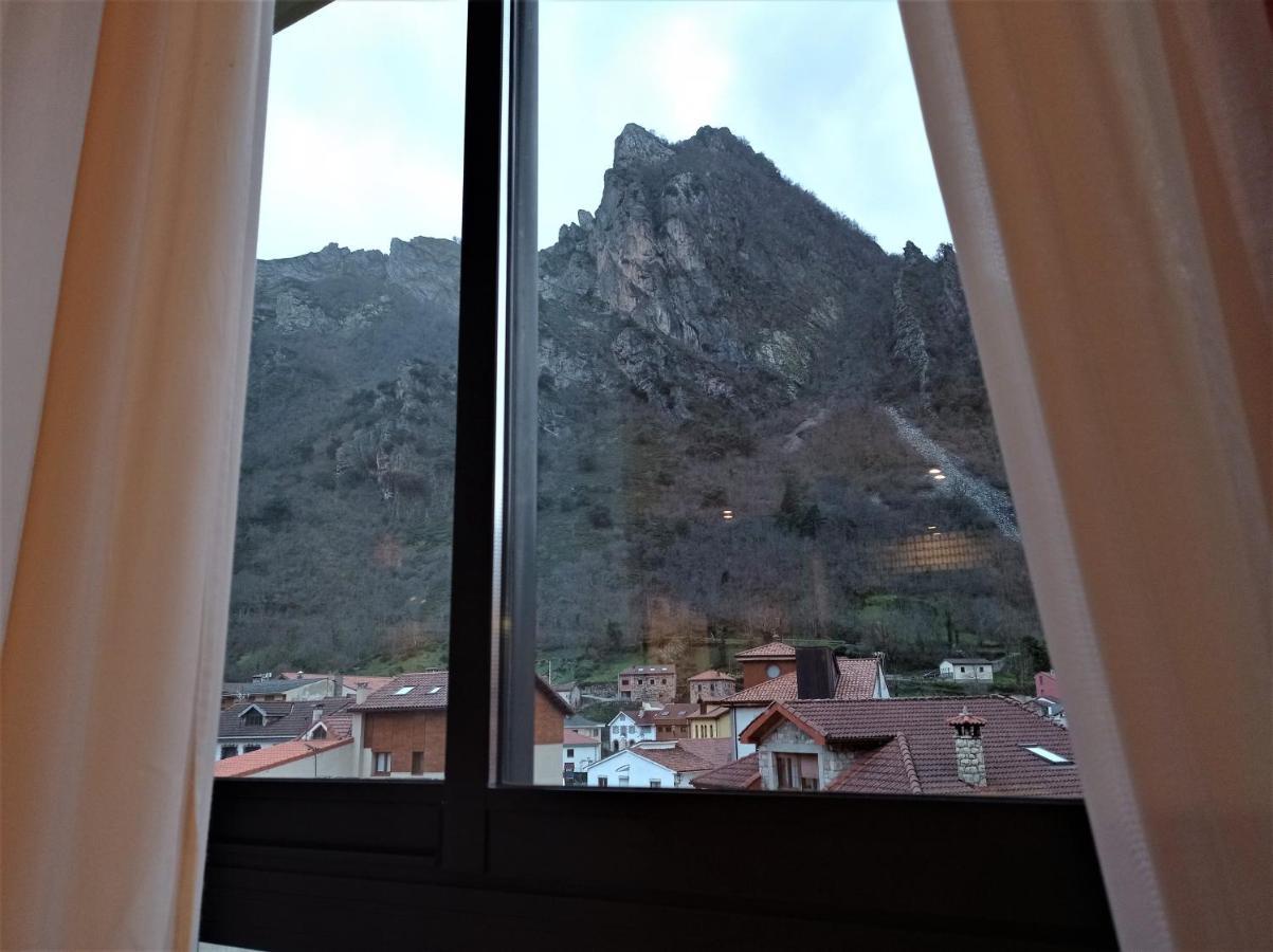Hotel Castillo Del Alba Pola de Somiedo Ngoại thất bức ảnh