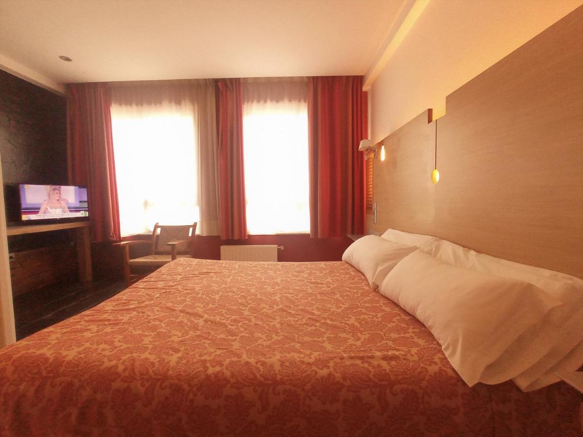 Hotel Castillo Del Alba Pola de Somiedo Ngoại thất bức ảnh
